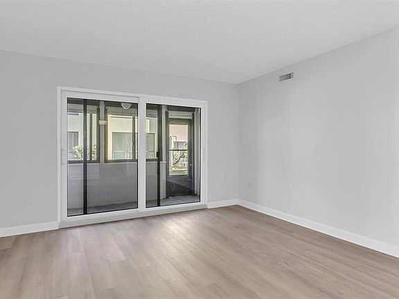 5th image of 1 Windrush Blvd APT 87