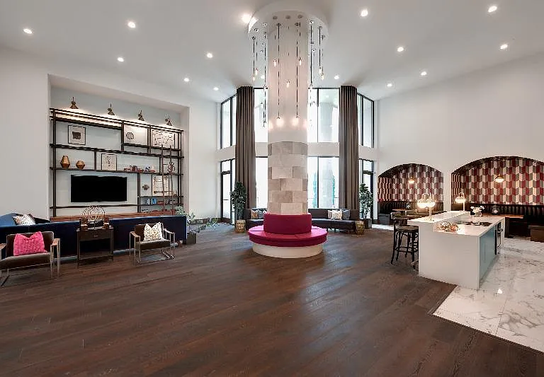 7600 Kirby Dr — Photo 12