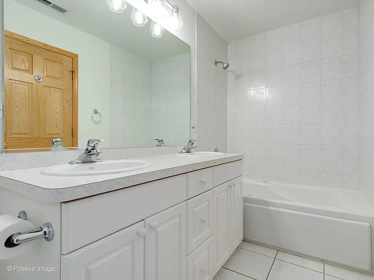 2336 W Palmer St #2 — Photo 14