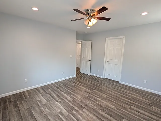 8302 Palm St — Photo 9