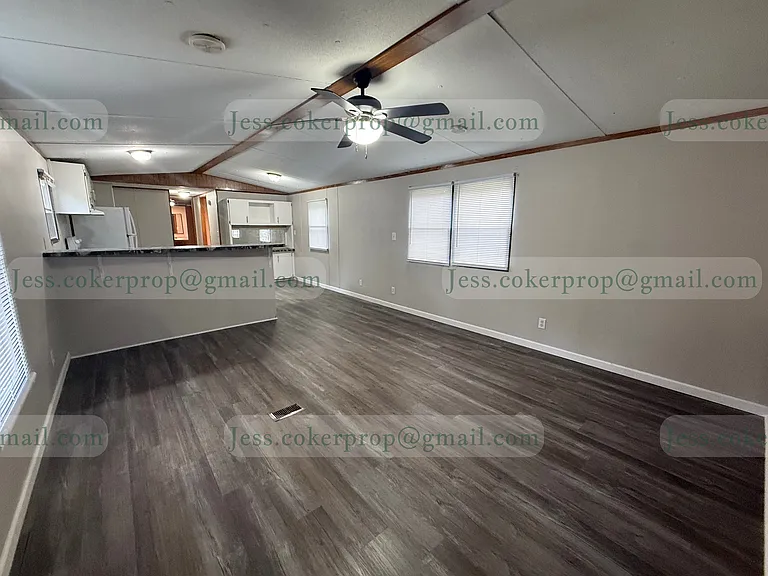 104 Gayle Dr — Photo 3