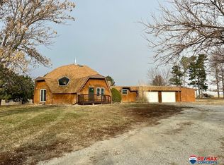 17200 Pella Rd, Adams, NE 68301