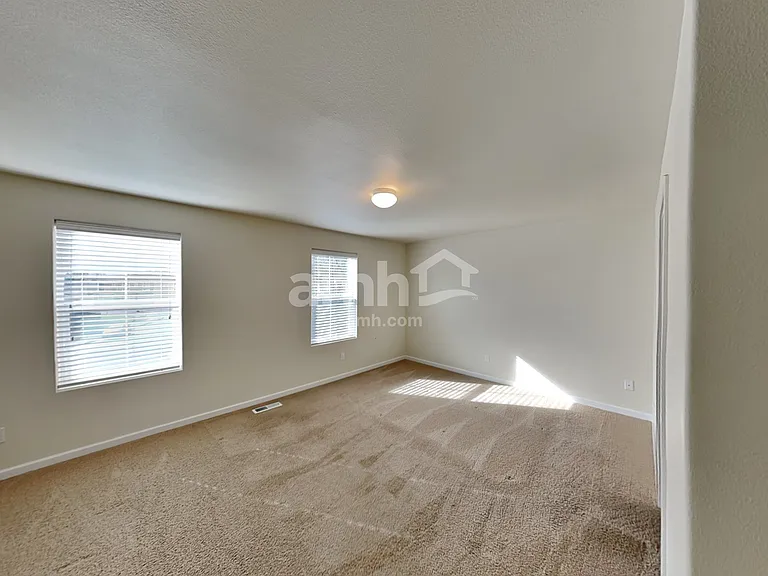 414 Gorge Ct — Photo 10