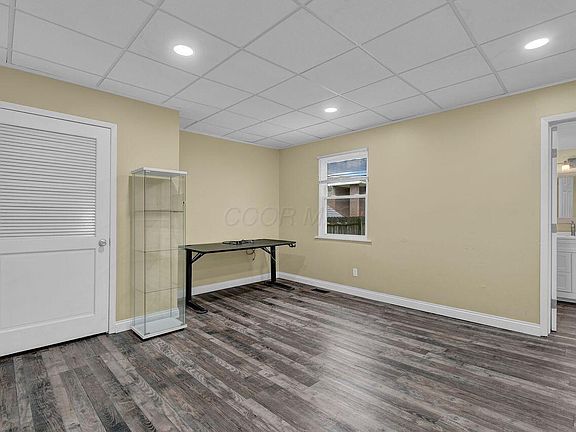 4th image of 61 Rosebud Ave