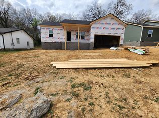 318 Pine Hill Dr, Hopkinsville, KY