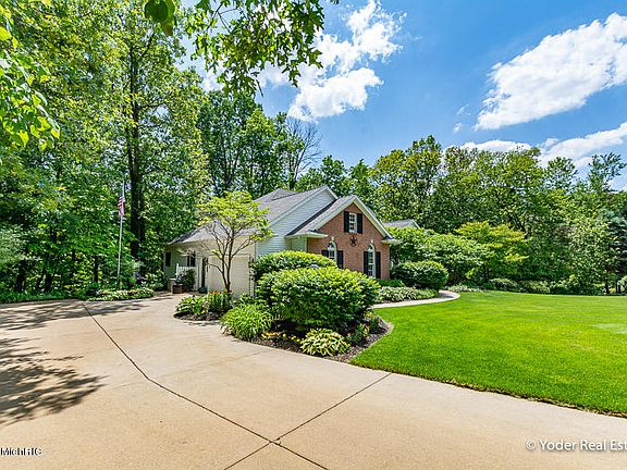 3rd image of 7868 Austinridge Dr SE