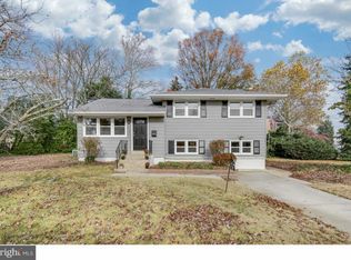 20 Trinity Pl, Barrington, NJ 08007