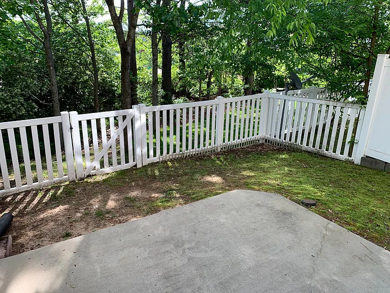 930 Cinnamon Dr — Photo 26