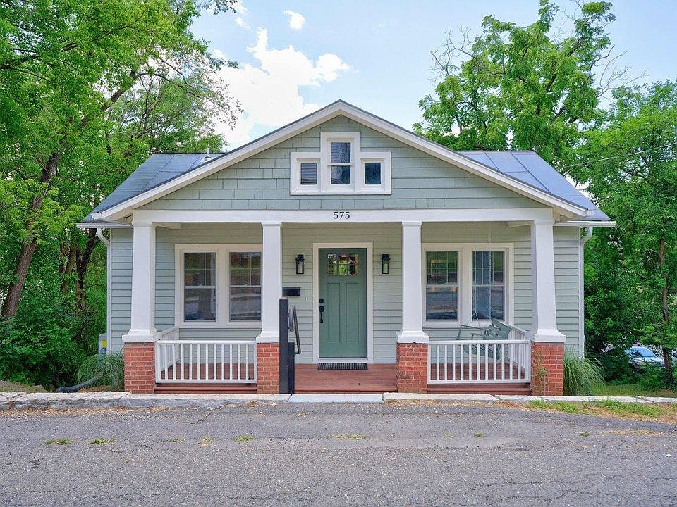 1st image of 575 Hawkins St