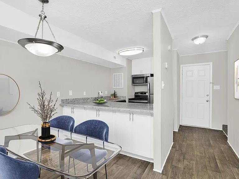 Vue Apartment Homes — Photo 14