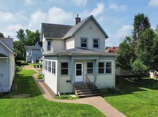 633 4th Ave S, Clinton, IA 52732