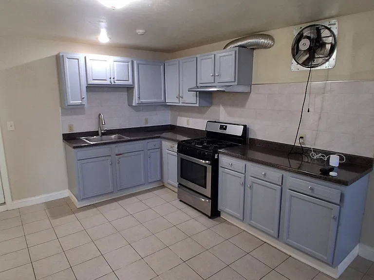 90 Veazie St #B — Photo 7