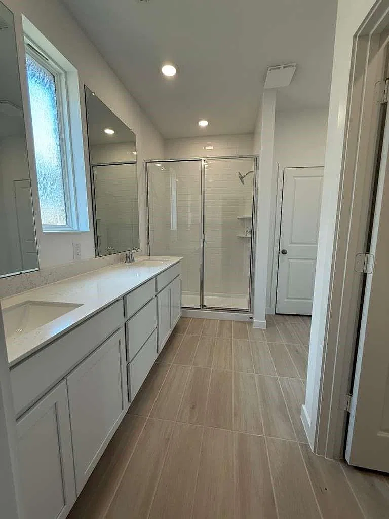 3 bed, 2.0 bath, $2,750 — Photo 3
