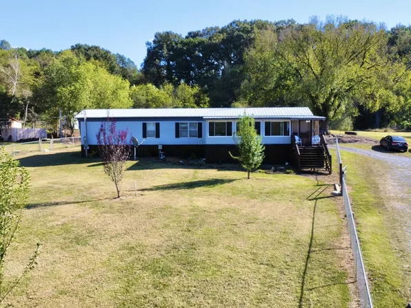 224 Worth St NE, Charleston, TN 37310