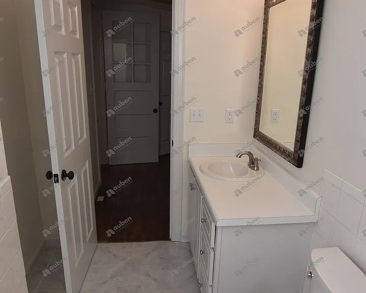 239 Greene St — Photo 3