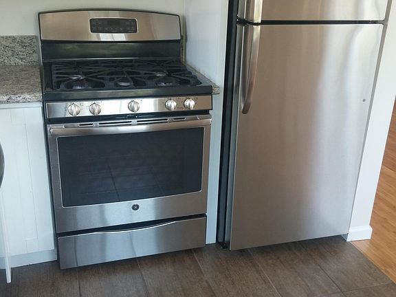 5th image of 1828 Montrose St APT 1