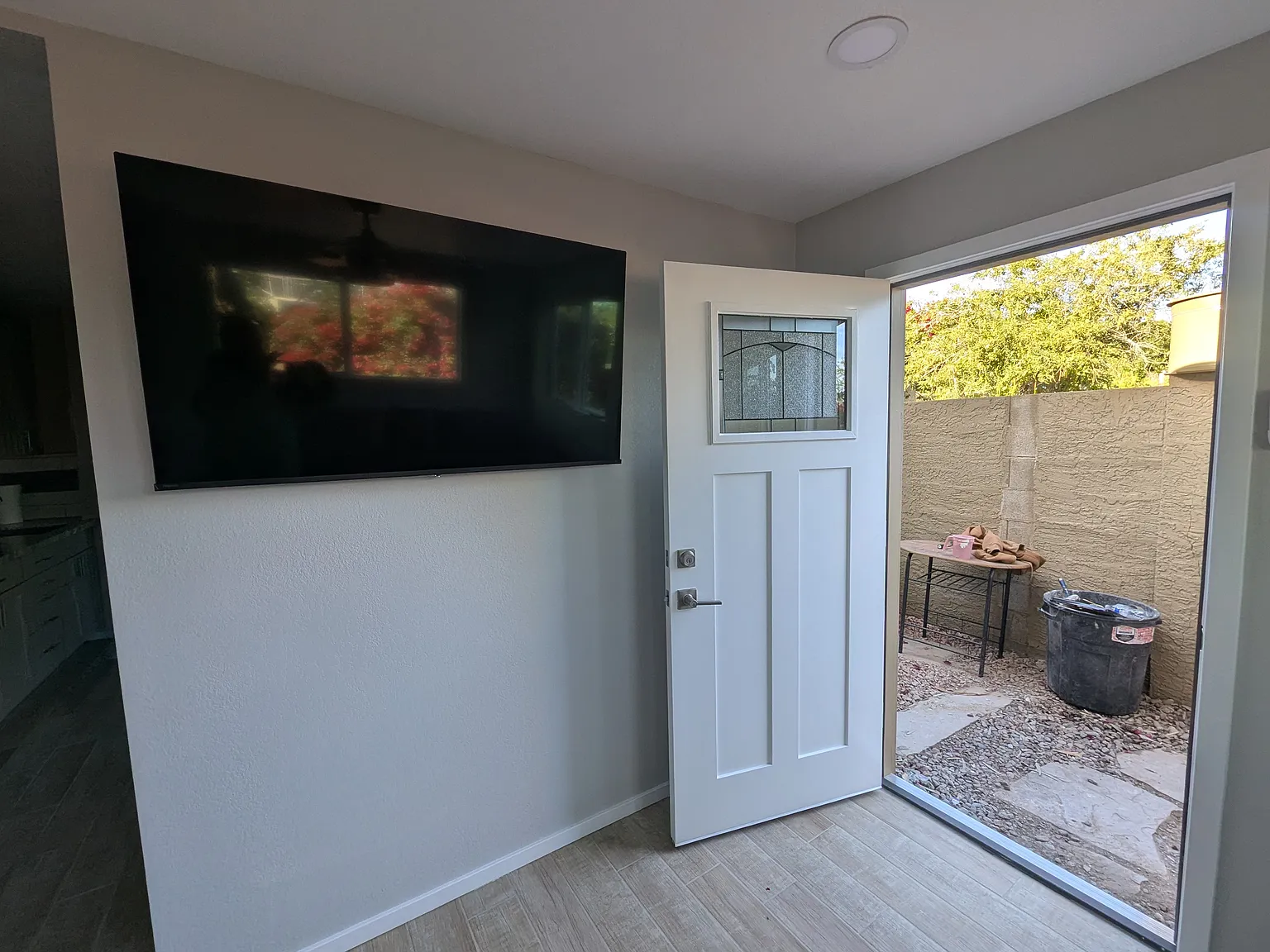 1251 E Bluebell Ln — Photo 2