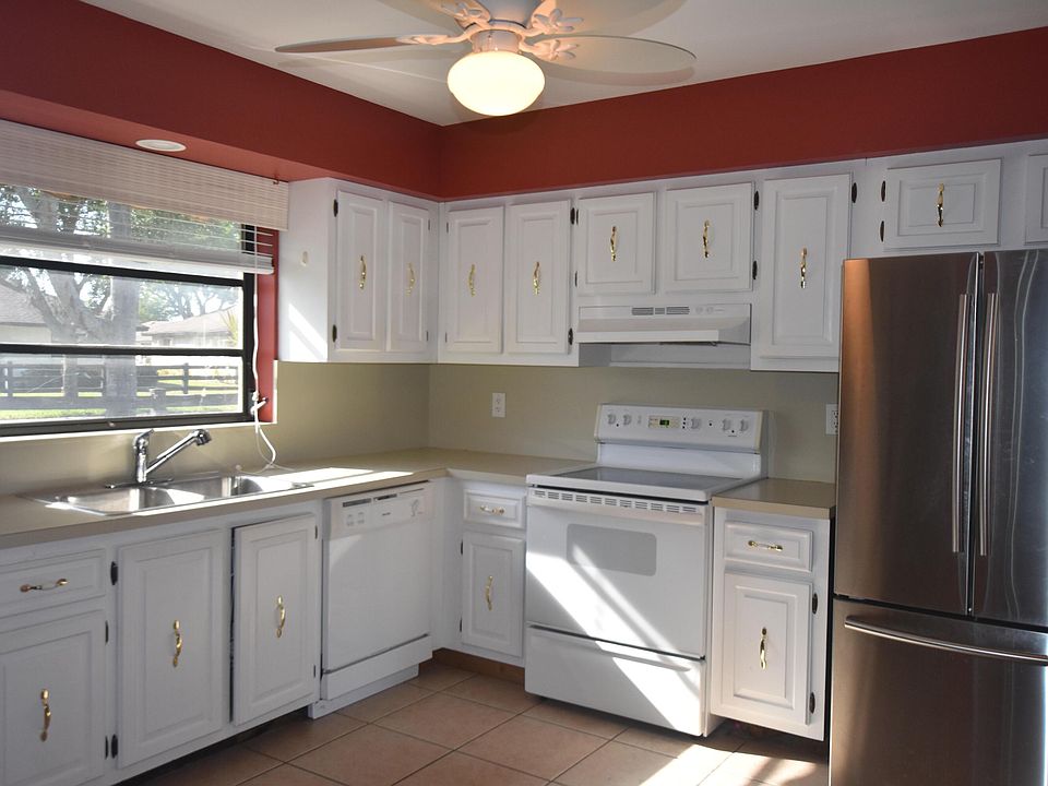 1st image of 4675A Greentree Pl #A