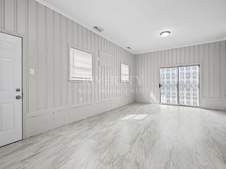 3405 Medford Cv — Photo 11