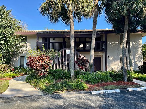 3rd image of 9316 Sabal Ridge Circle #B