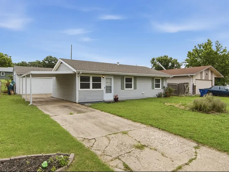 6654 N Longmont St — Photo 1