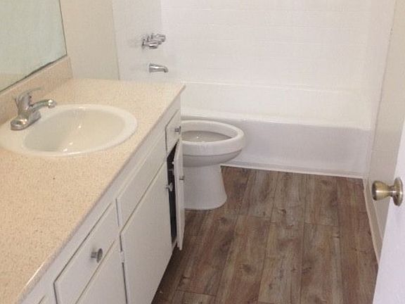 3rd image of 11445 216th St #1