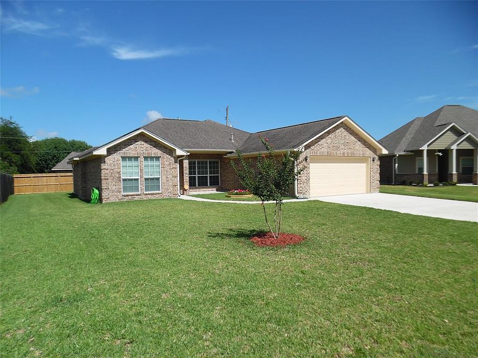 1st image of 4111 Twin Dr W