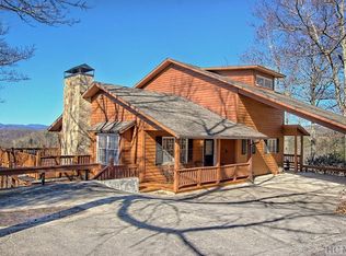 412 Pleasant Mountain Dr, Sky Valley, GA 30537