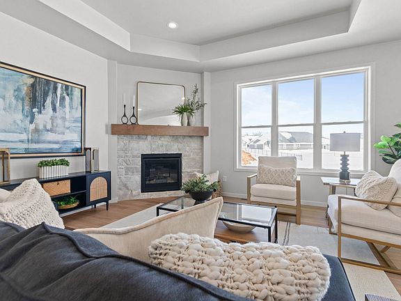 3rd image of 2380 Scheuring Rd