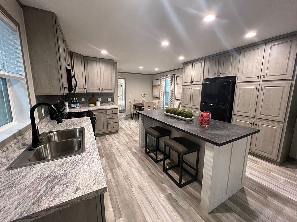 1st image of 489 California #489
