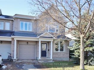 100 Sunvale Way, Ottawa, ON K2G6X4