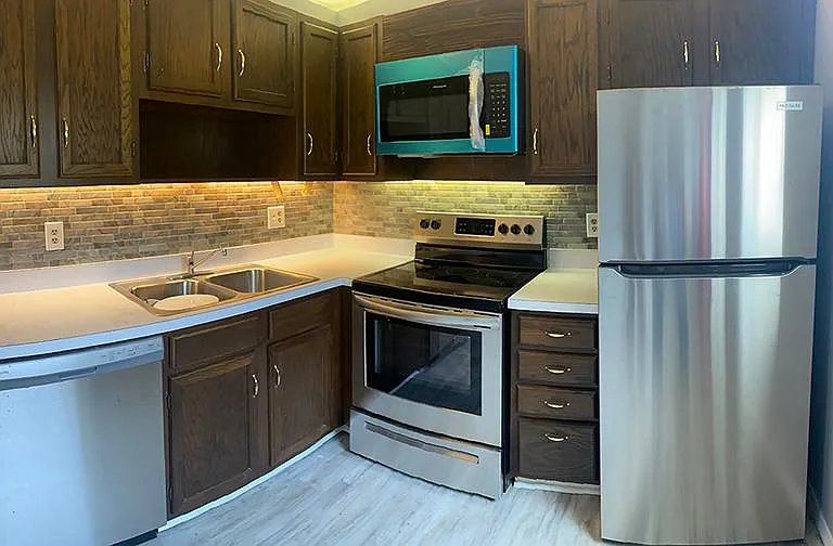 63 Woodland Dr #106 — Photo 1