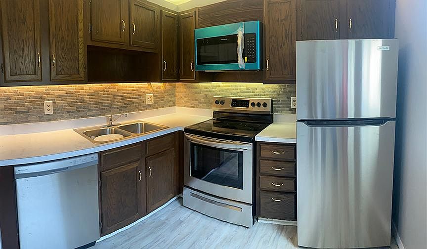 1st image of 63 Woodland Dr APT 106