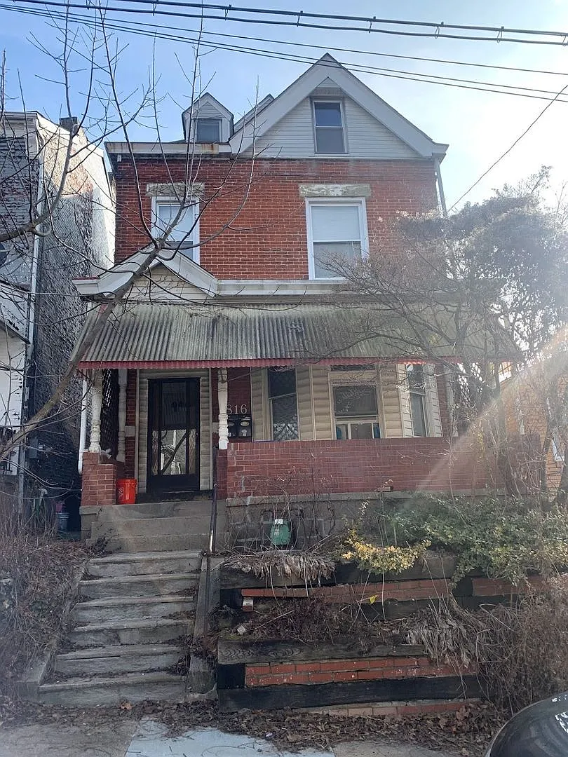 Building Photo - 816 N Sheridan Ave #2