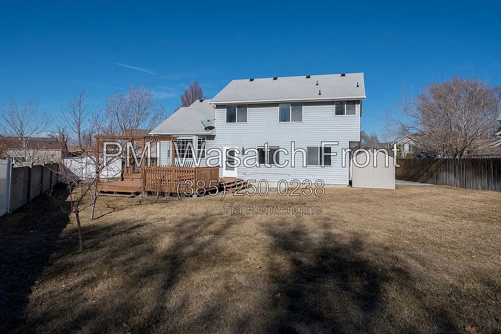 5 bed, 3.0 bath, 2276 sqft, $2,700 — Photo 3