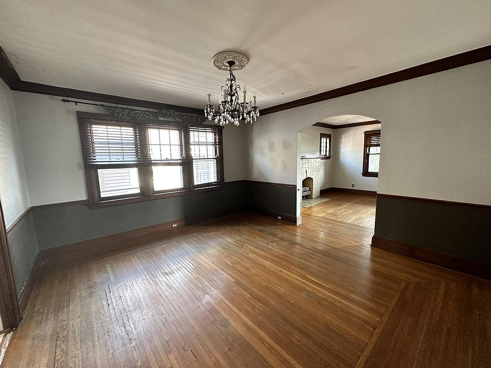 1st image of 2140 Drex Ave APT 2