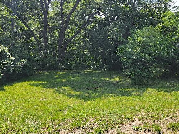 3rd image of 237 E Sugar Lake Dr