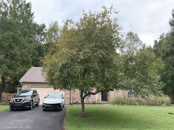 296 Carol Ln, Scottsburg, IN 47170