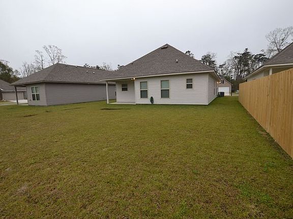 5th image of 43109 Pineside Ave