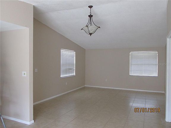 5th image of 840 Coleman Ave
