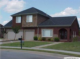 2310 Rockingham Ln, Decatur, AL 35603