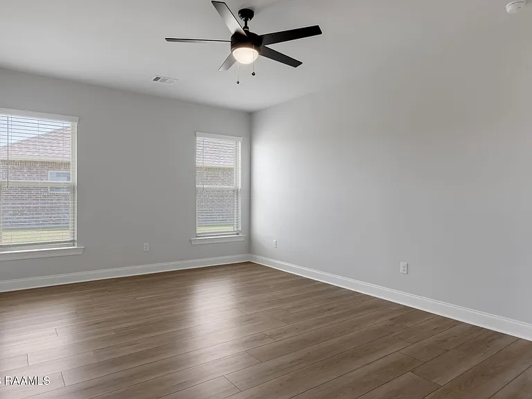 106 Bejeweled Ave — Photo 17