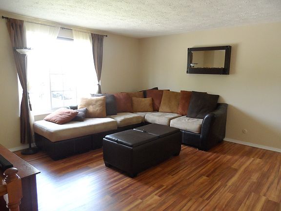 2nd image of 7817 Savannah Dr