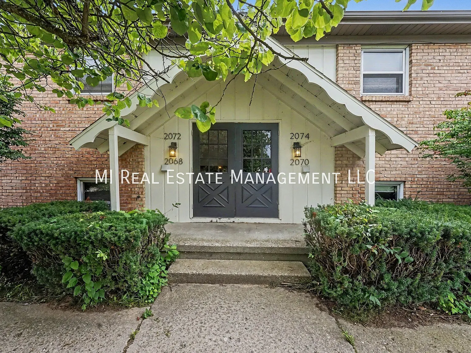 2 bed, 1.0 bath, 800 sqft, $1,450 — Photo 1