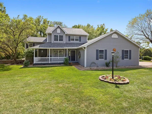 67 Santa Anita Dr, Maryville, IL 62062