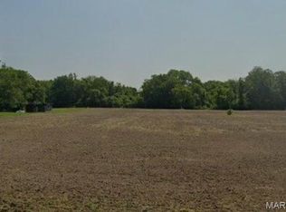 8754 Le Pere School Rd, Millstadt, IL 62260