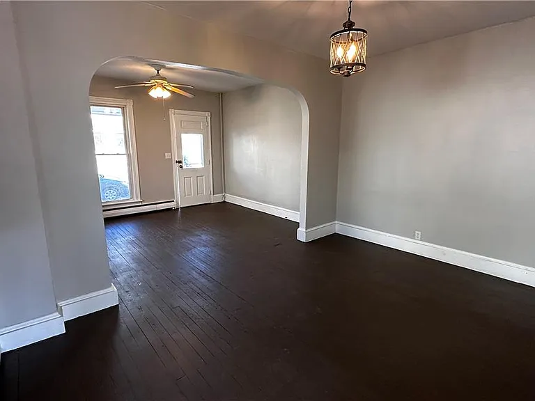 21 Davey Ave — Photo 15