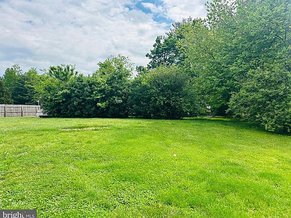 2nd image of 3723 W Ox Rd