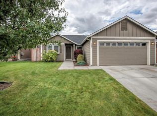 1241 SW Greeley St, College Place, WA 99324