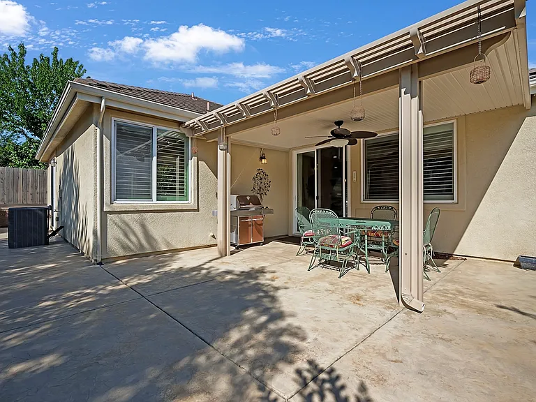 4084 David Loop — Photo 33